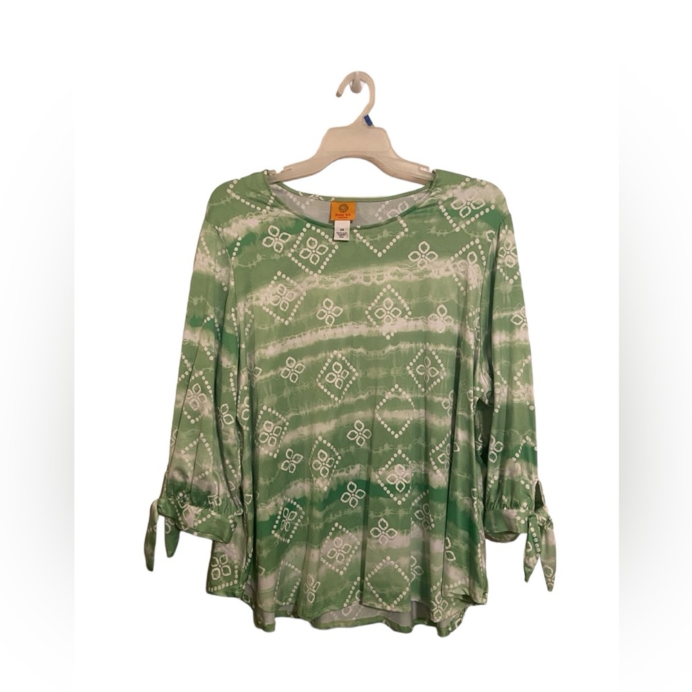 Ruby Rd, light green and white pull over blouse. Size 2X NWT